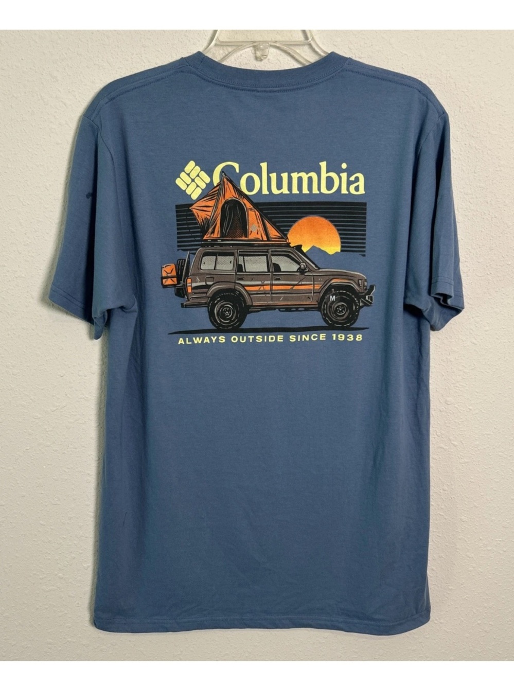 NWOT Columbia Blue Crawl T-Shirt Men’s Medium 4x4 Camping Mountain Woods Scene